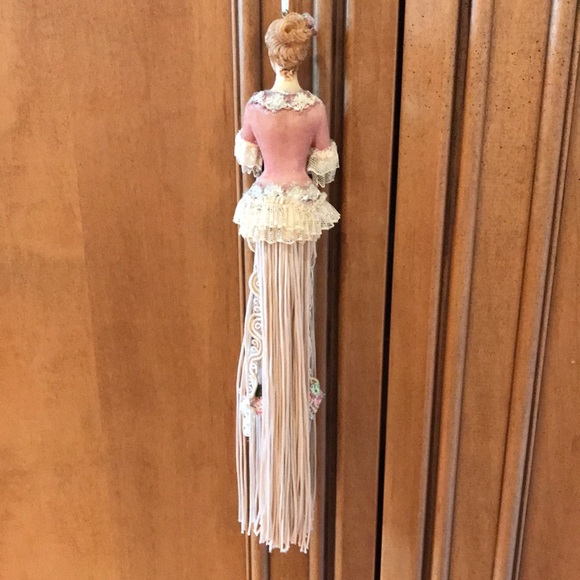 Victorian Style Porcelain Girl Tassel Ornament Decoration - Picture 4 of 4